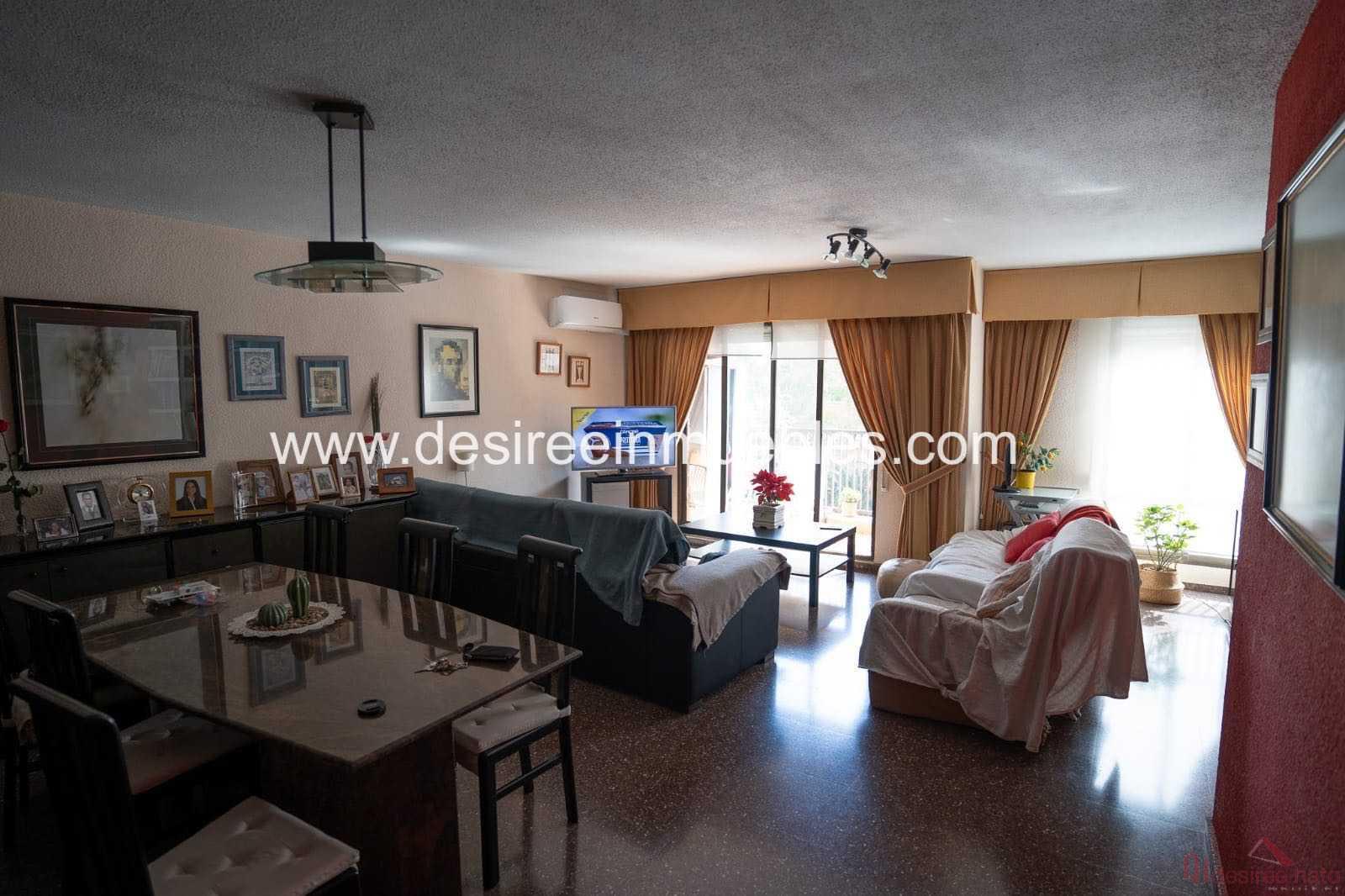 For sale of flat in Valencia