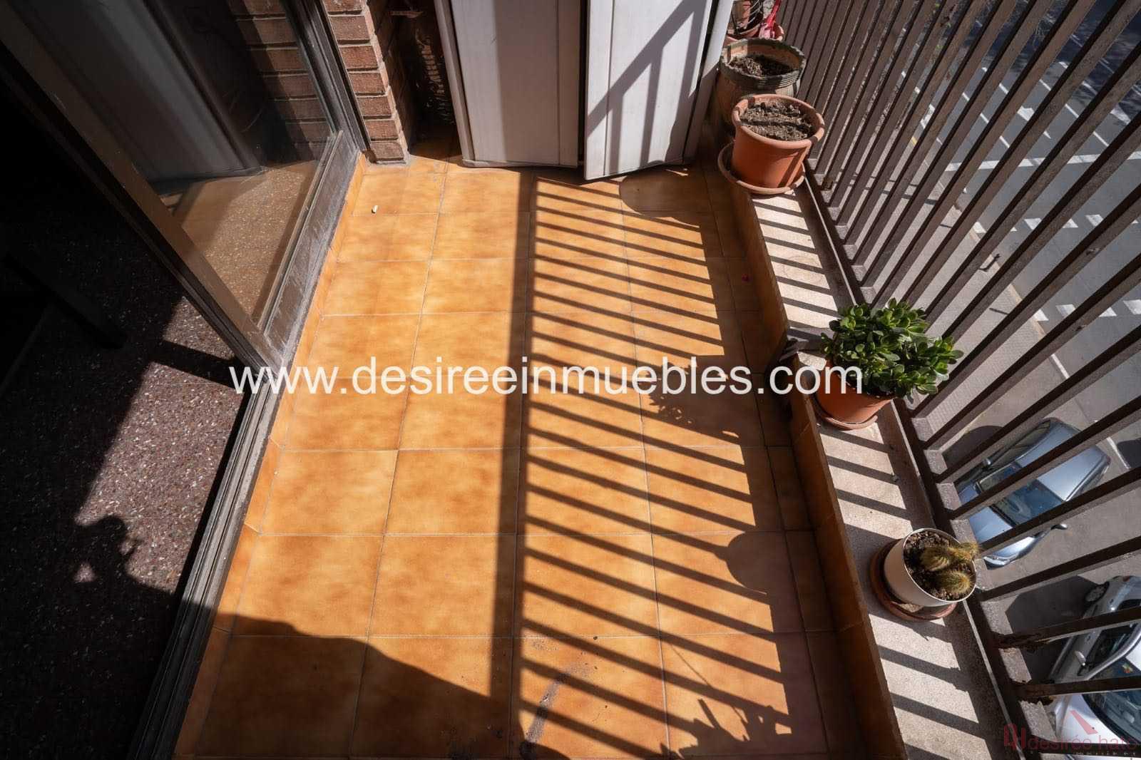 For sale of flat in Valencia