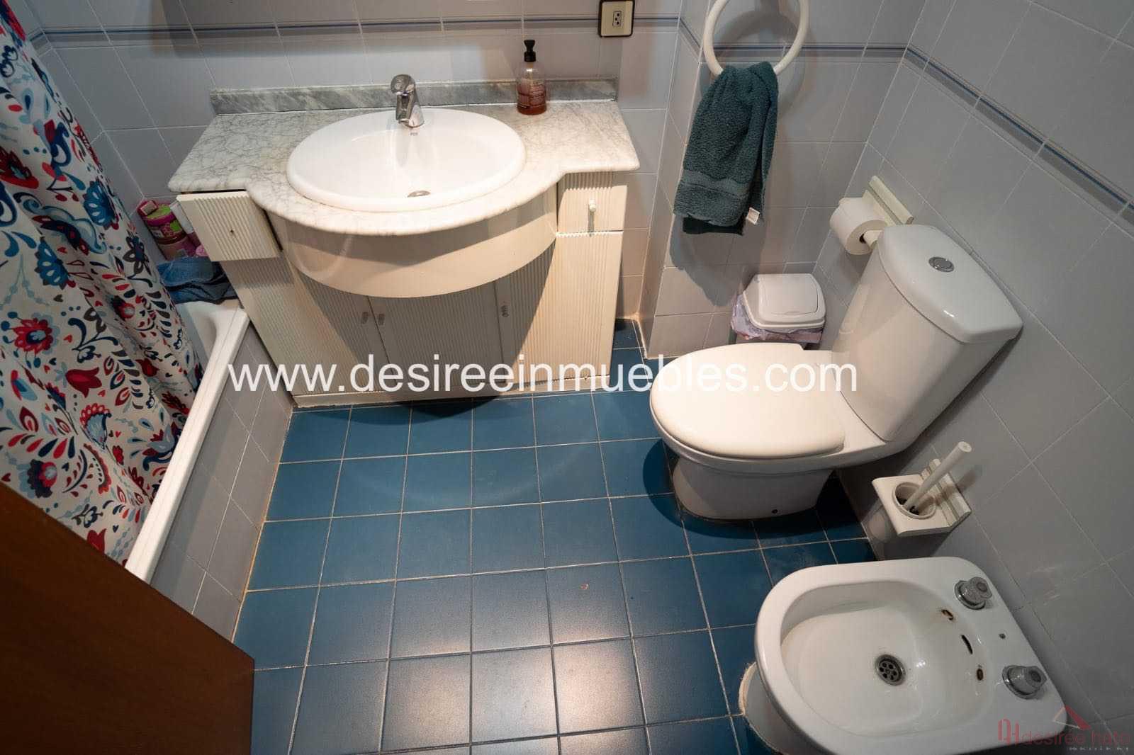 For sale of flat in Valencia