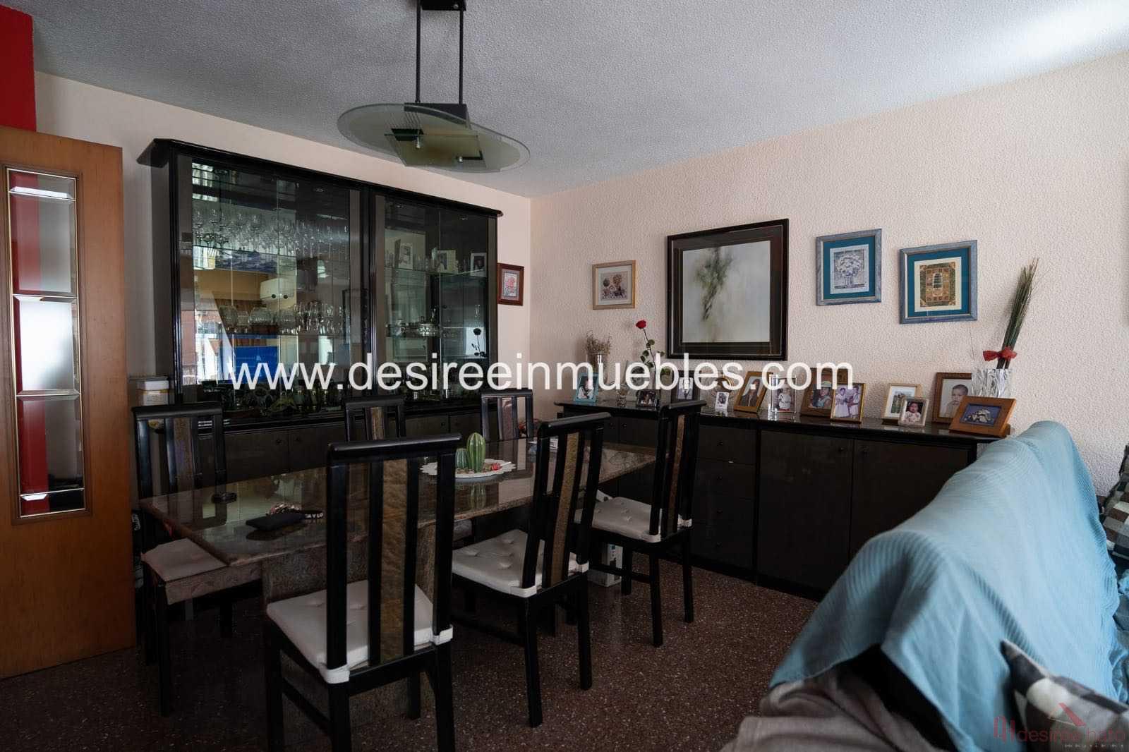 For sale of flat in Valencia