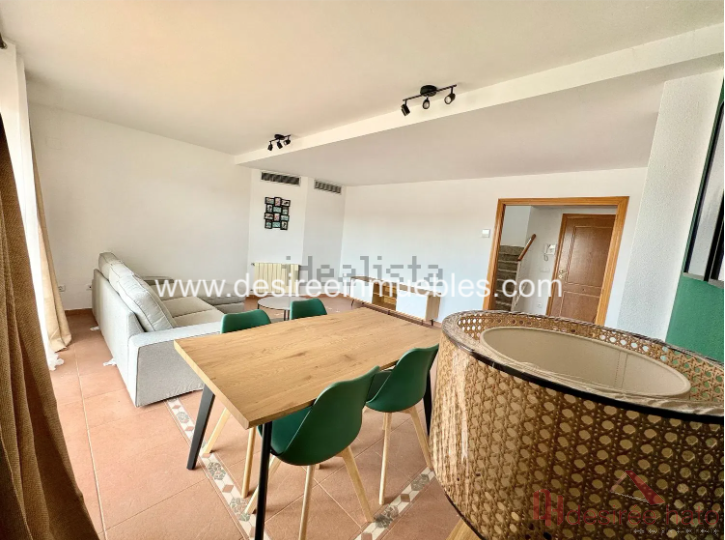 For rent of penthouse in Bétera