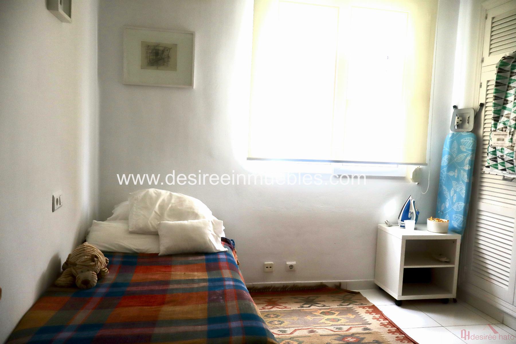 For sale of flat in Valencia