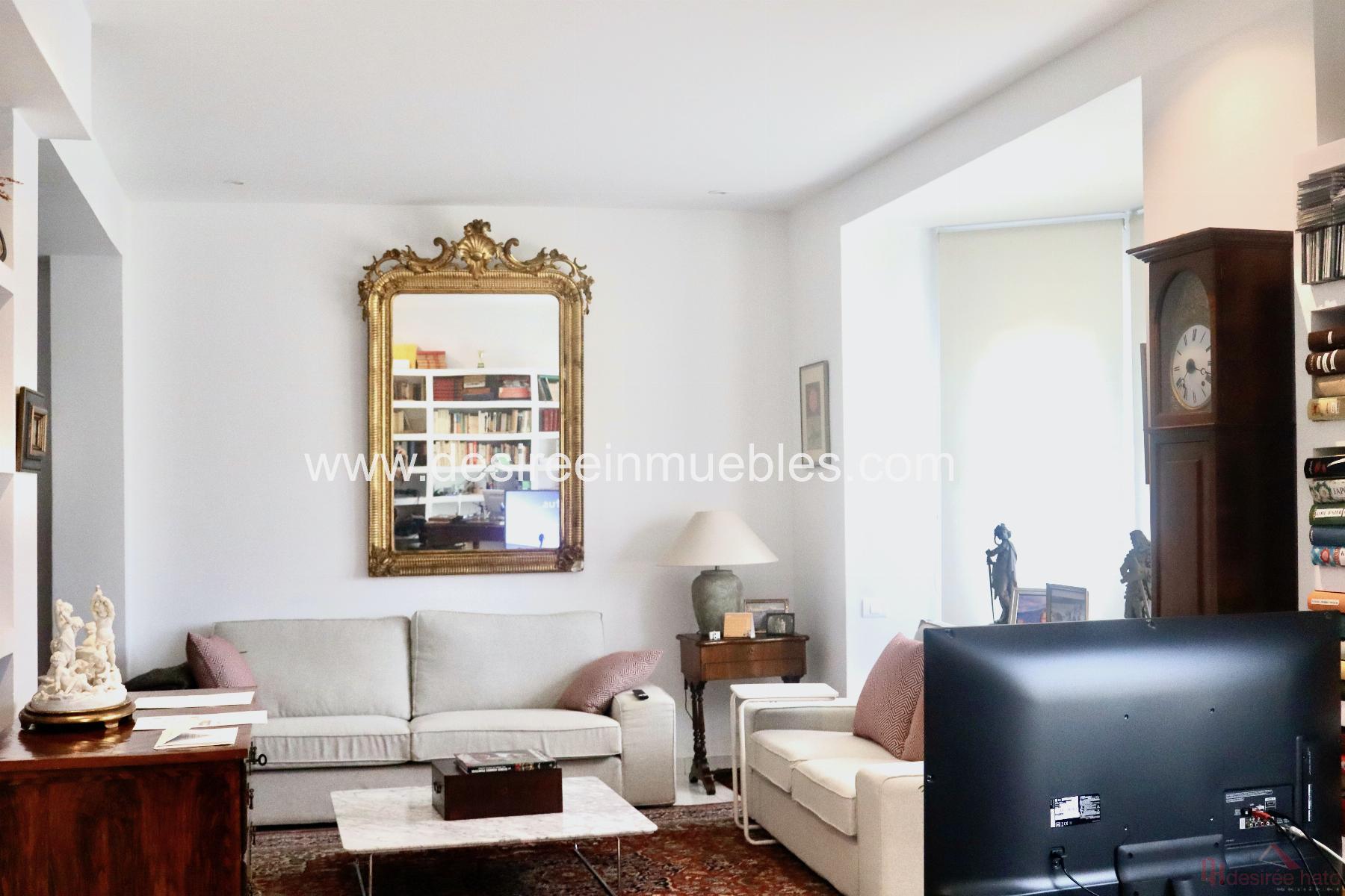 For sale of flat in Valencia