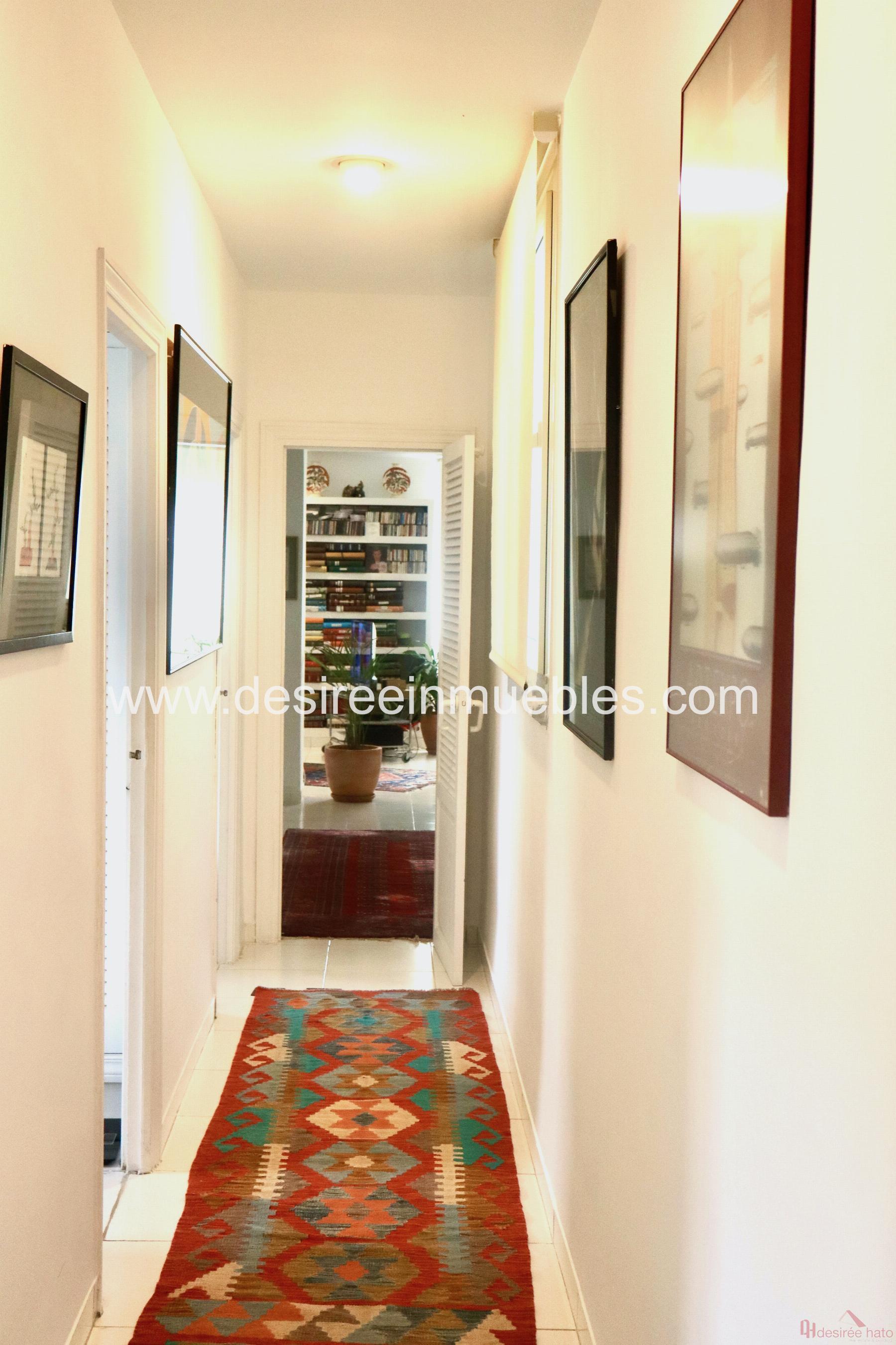 For sale of flat in Valencia
