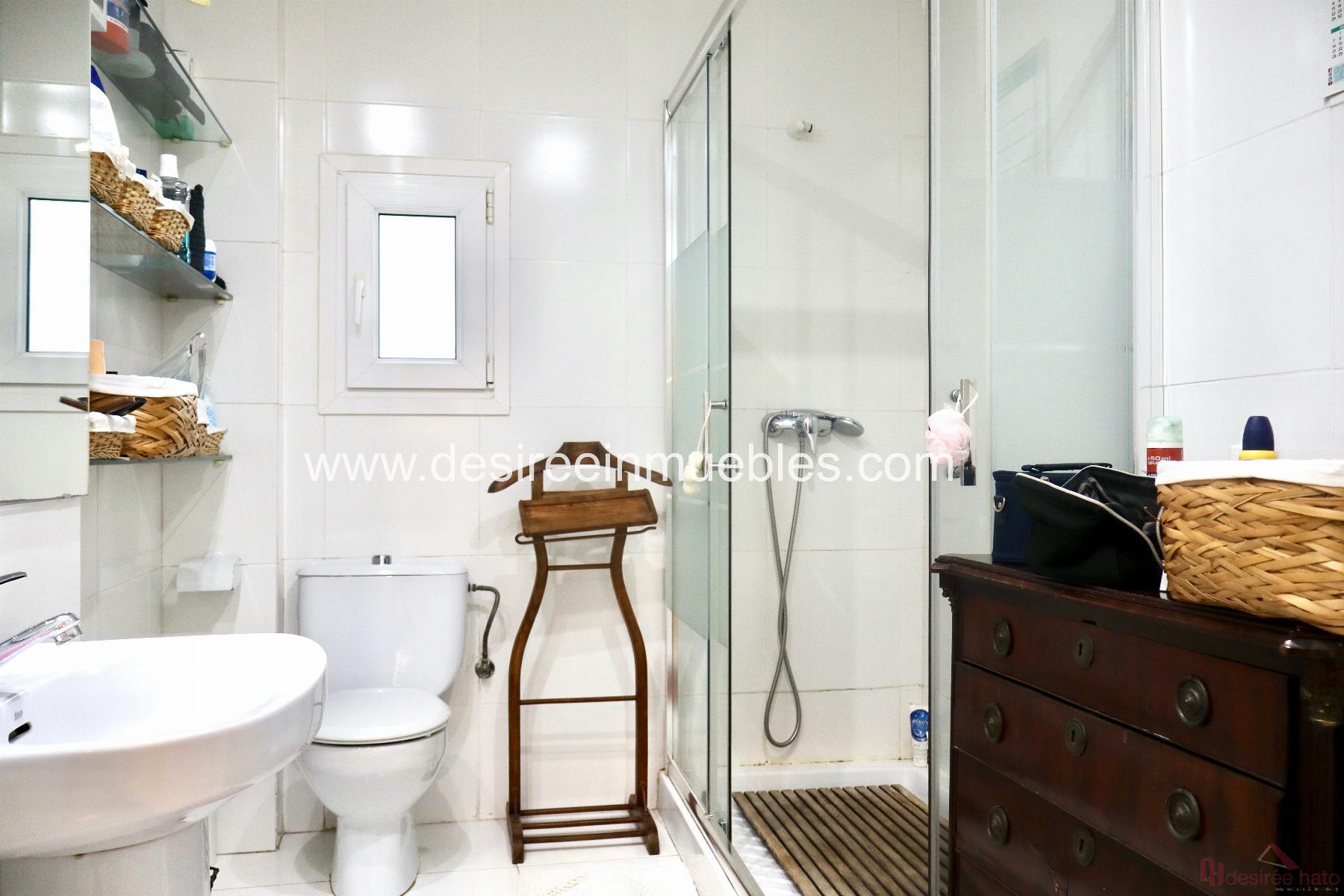 For sale of flat in Valencia