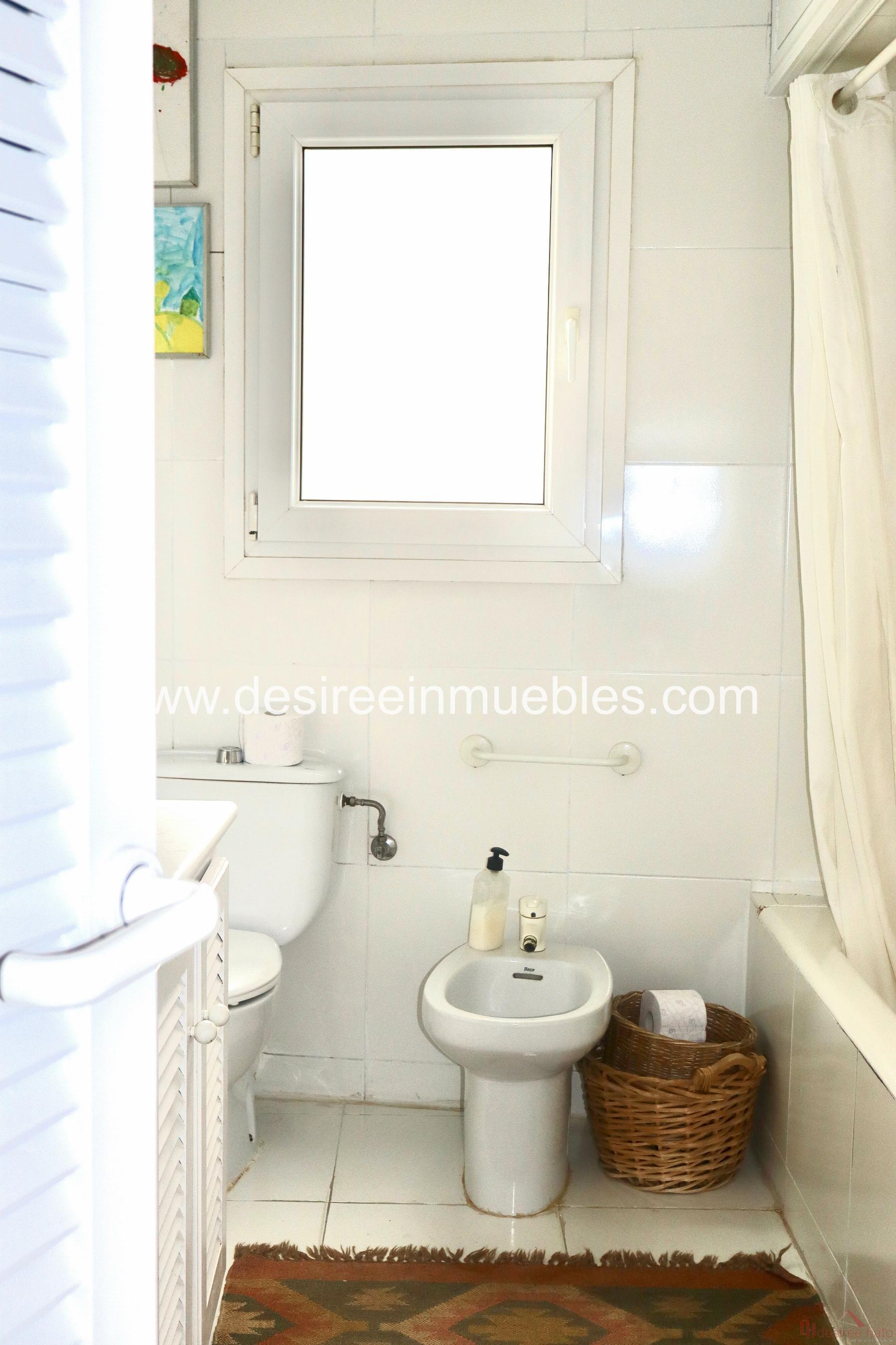 For sale of flat in Valencia