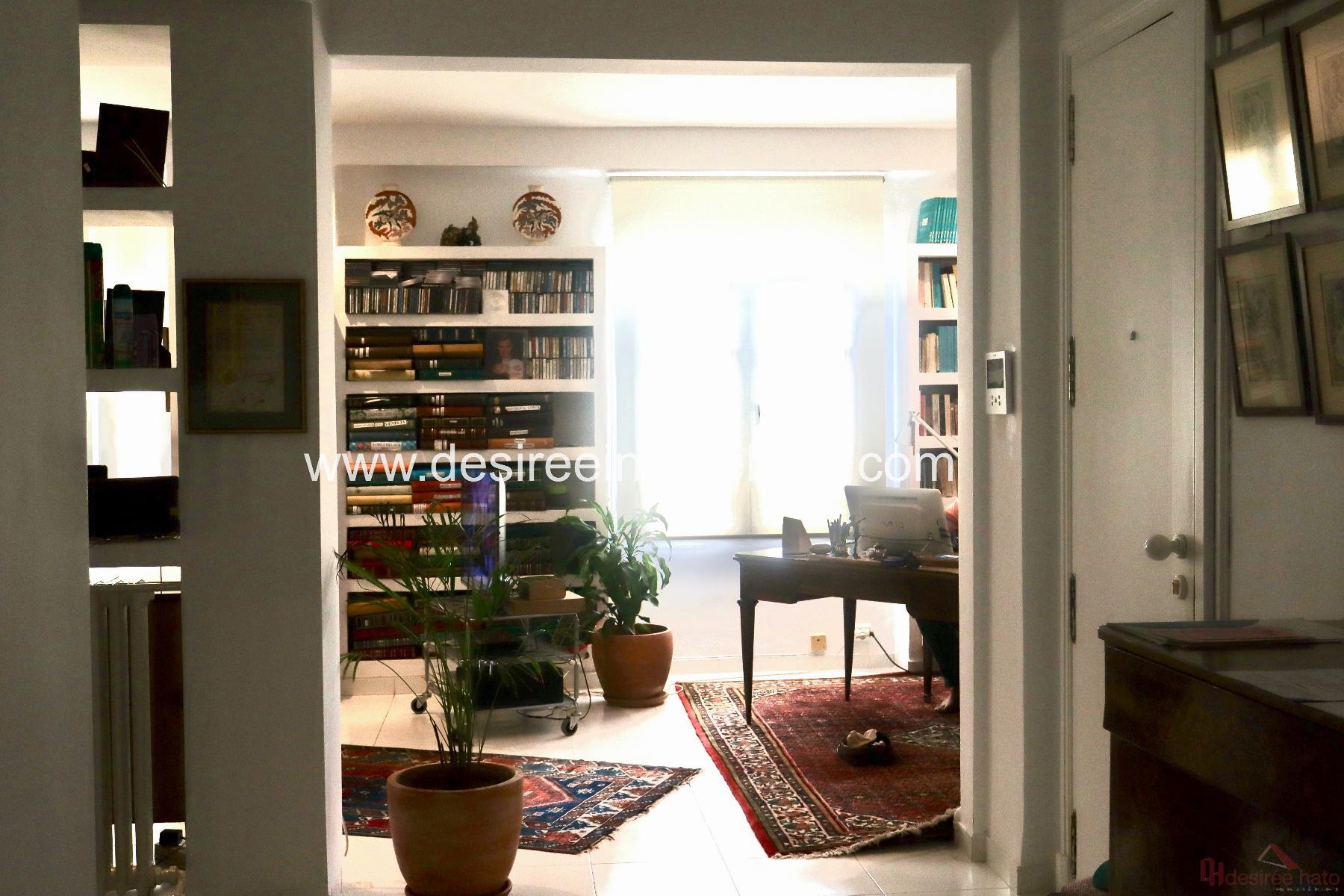 For sale of flat in Valencia