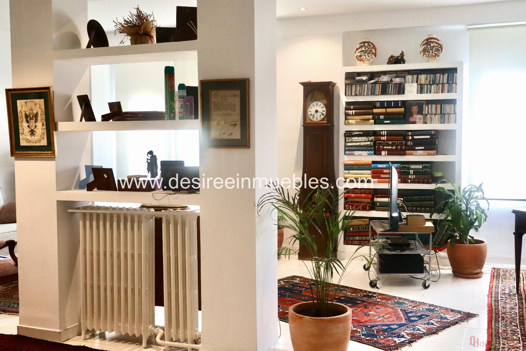 For sale of flat in Valencia