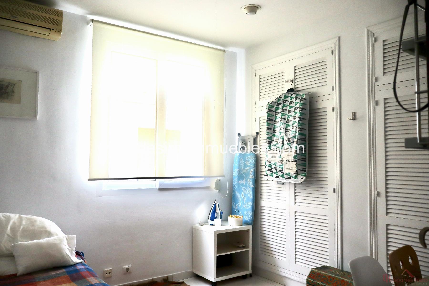For sale of flat in Valencia