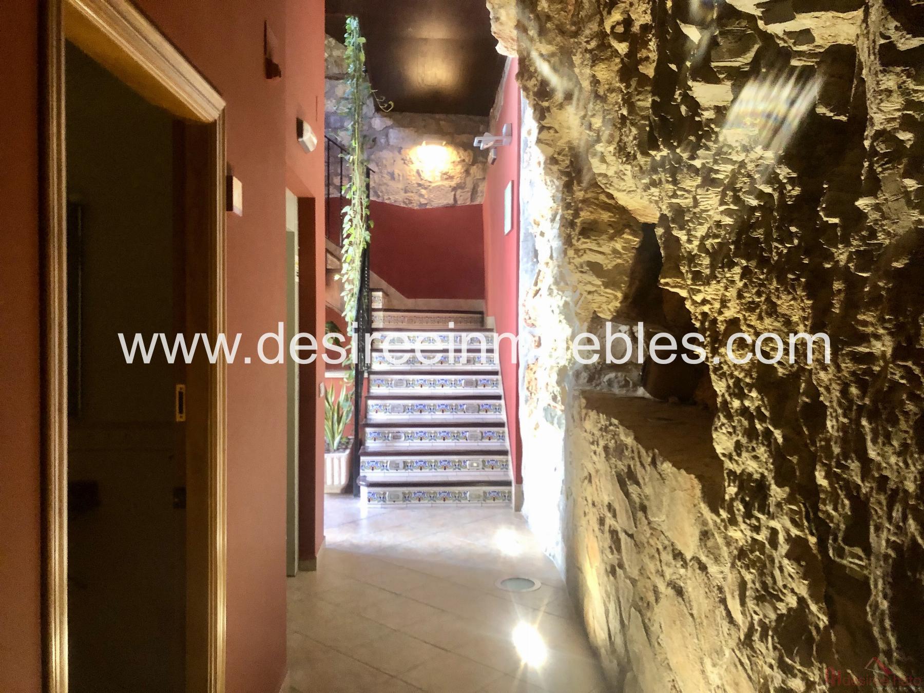 Verkoop van hotel in Sueras Suera