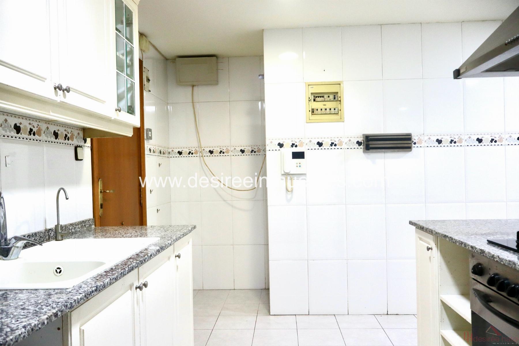 For sale of flat in Valencia