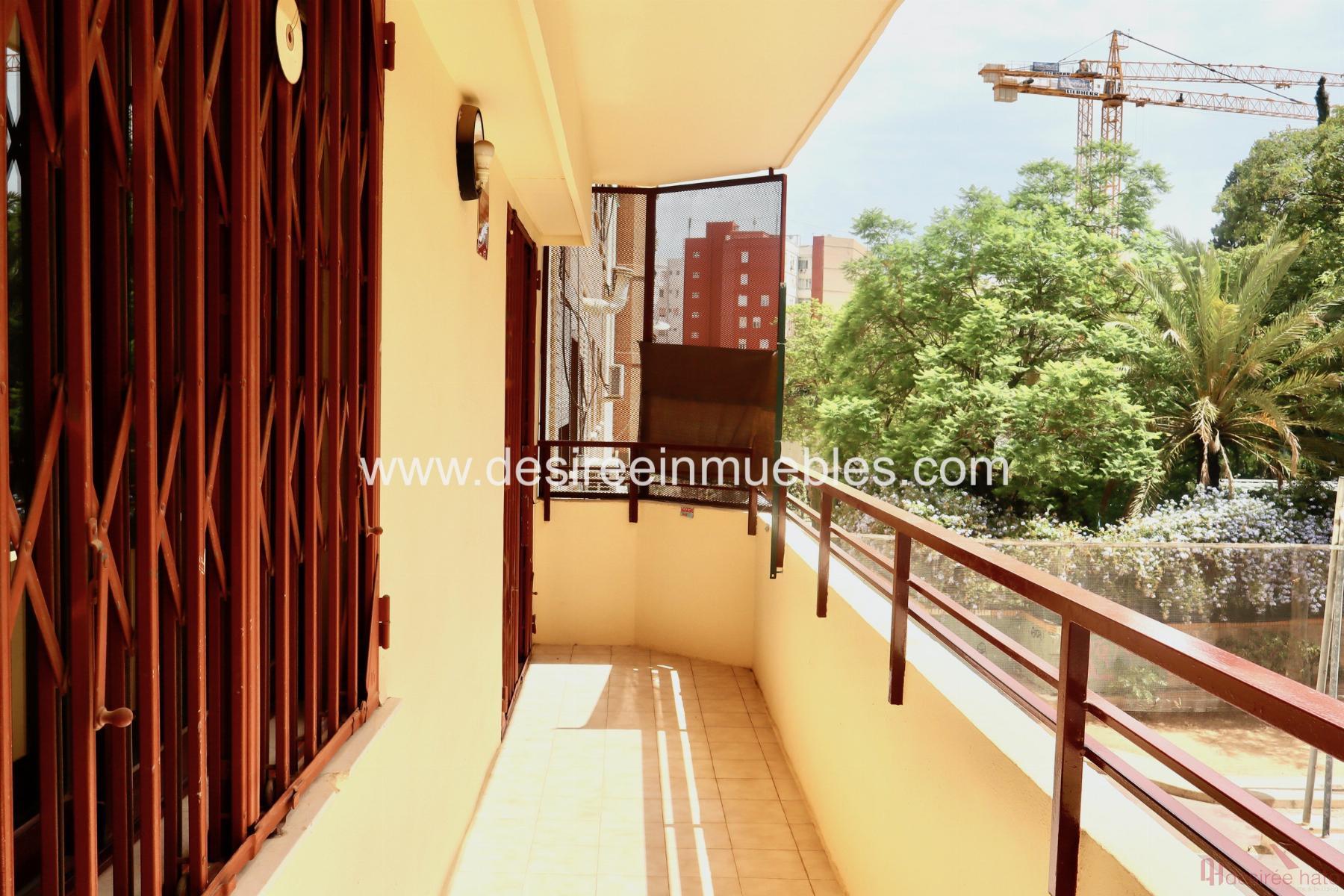 For sale of flat in Valencia