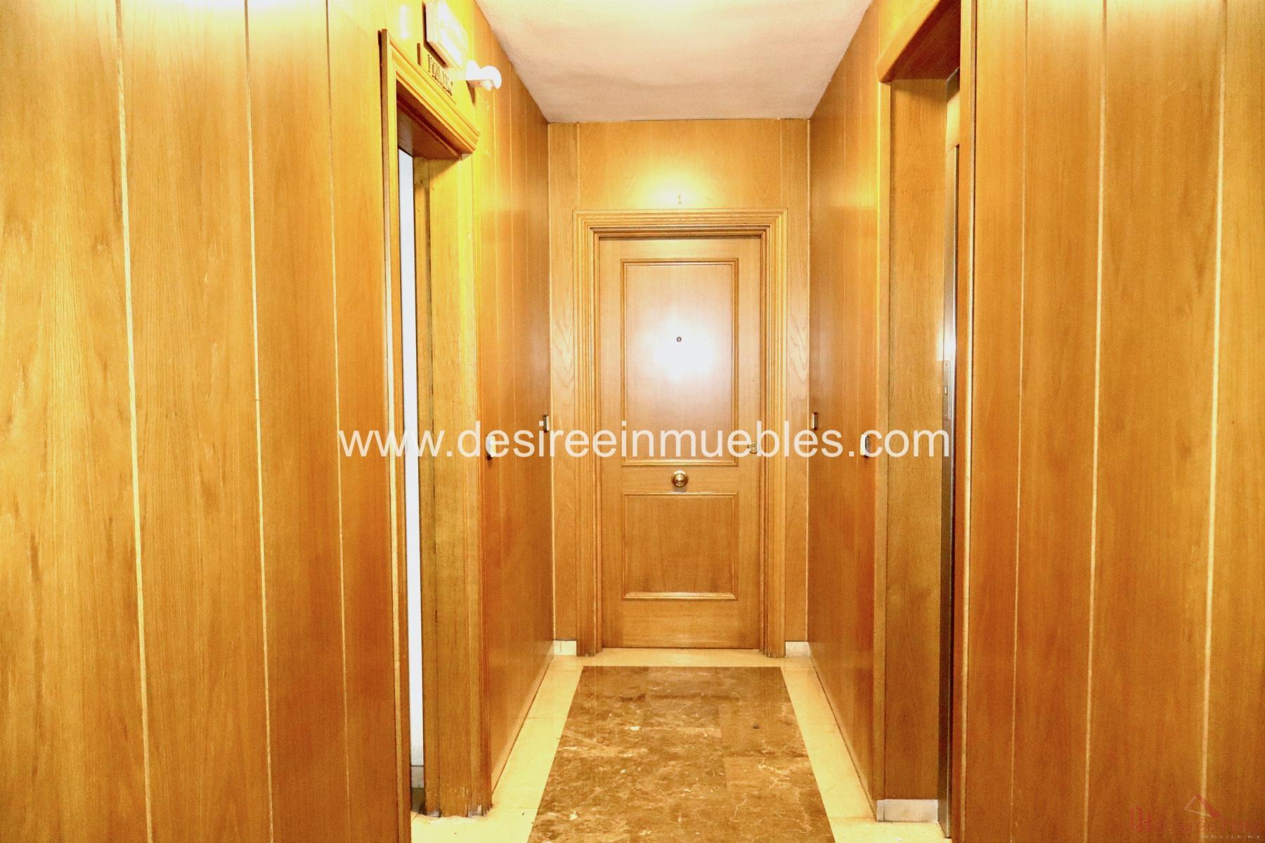 For sale of flat in Valencia