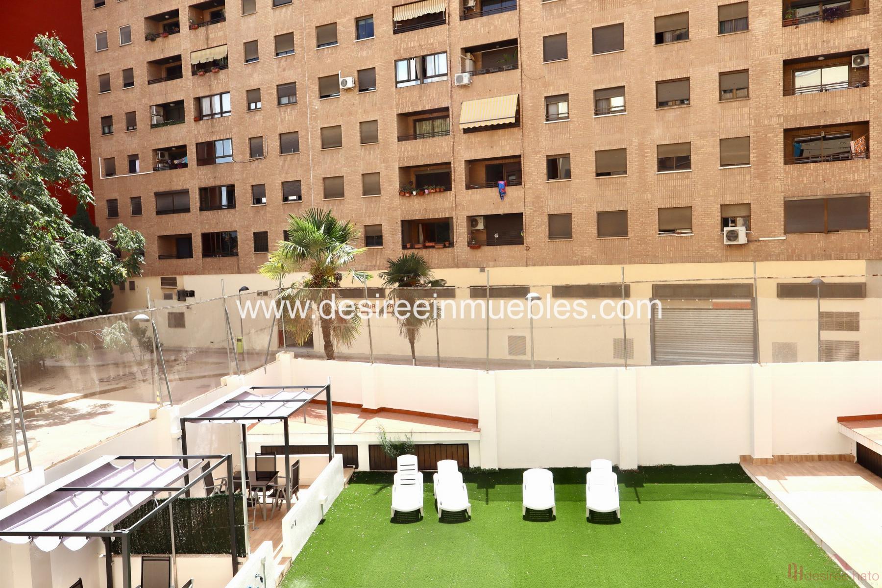 For sale of flat in Valencia