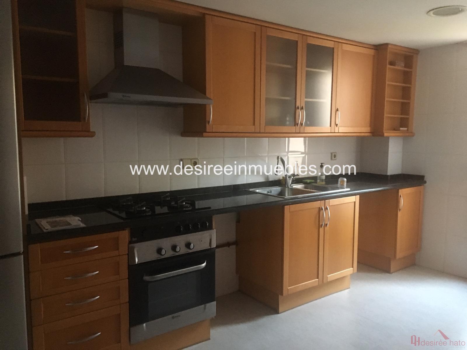 For sale of flat in Valencia