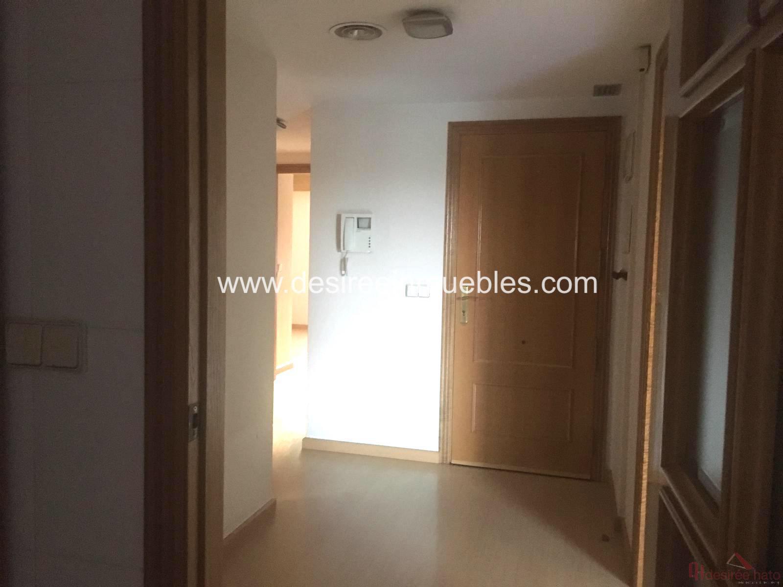 For sale of flat in Valencia