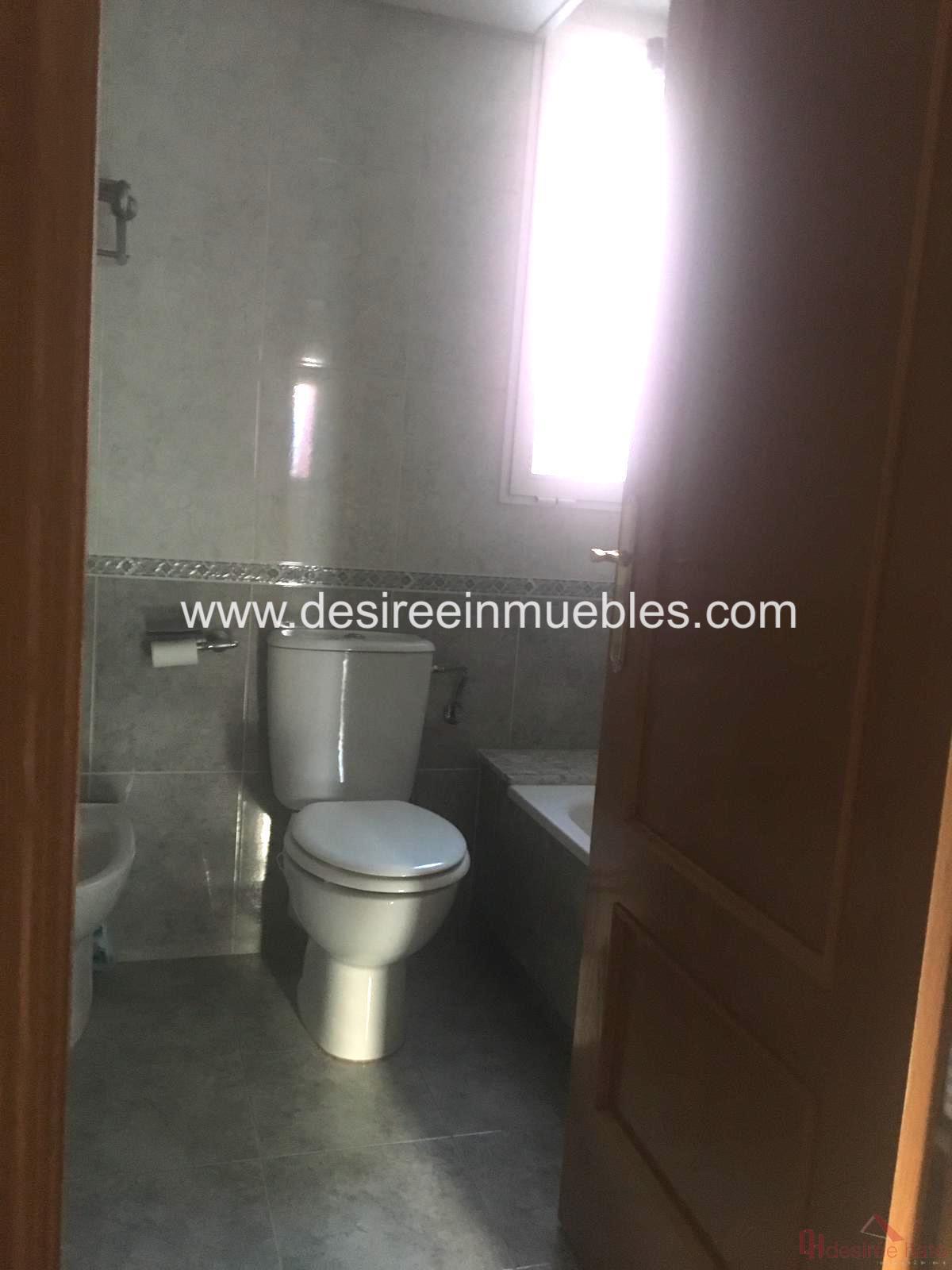 For sale of flat in Valencia
