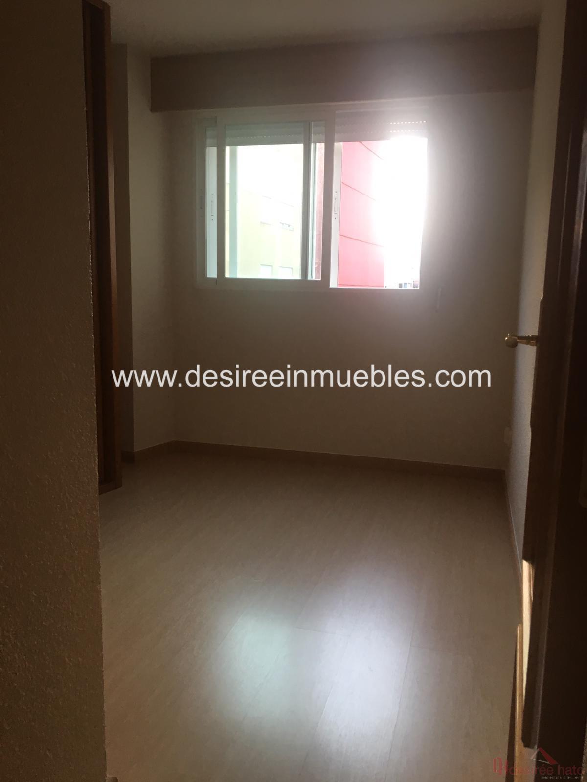 For sale of flat in Valencia