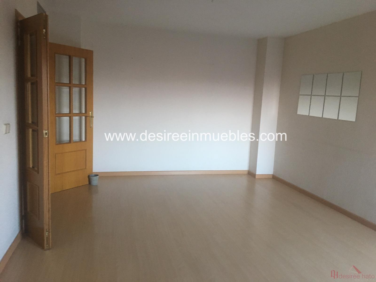 For sale of flat in Valencia