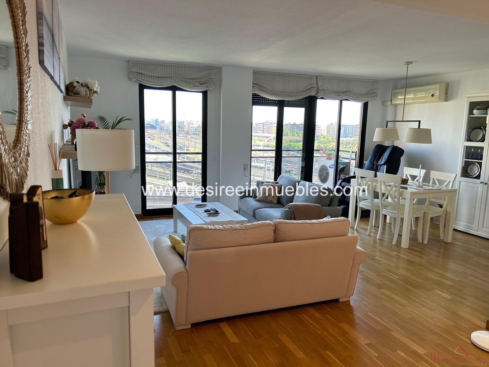 For sale of flat in Valencia
