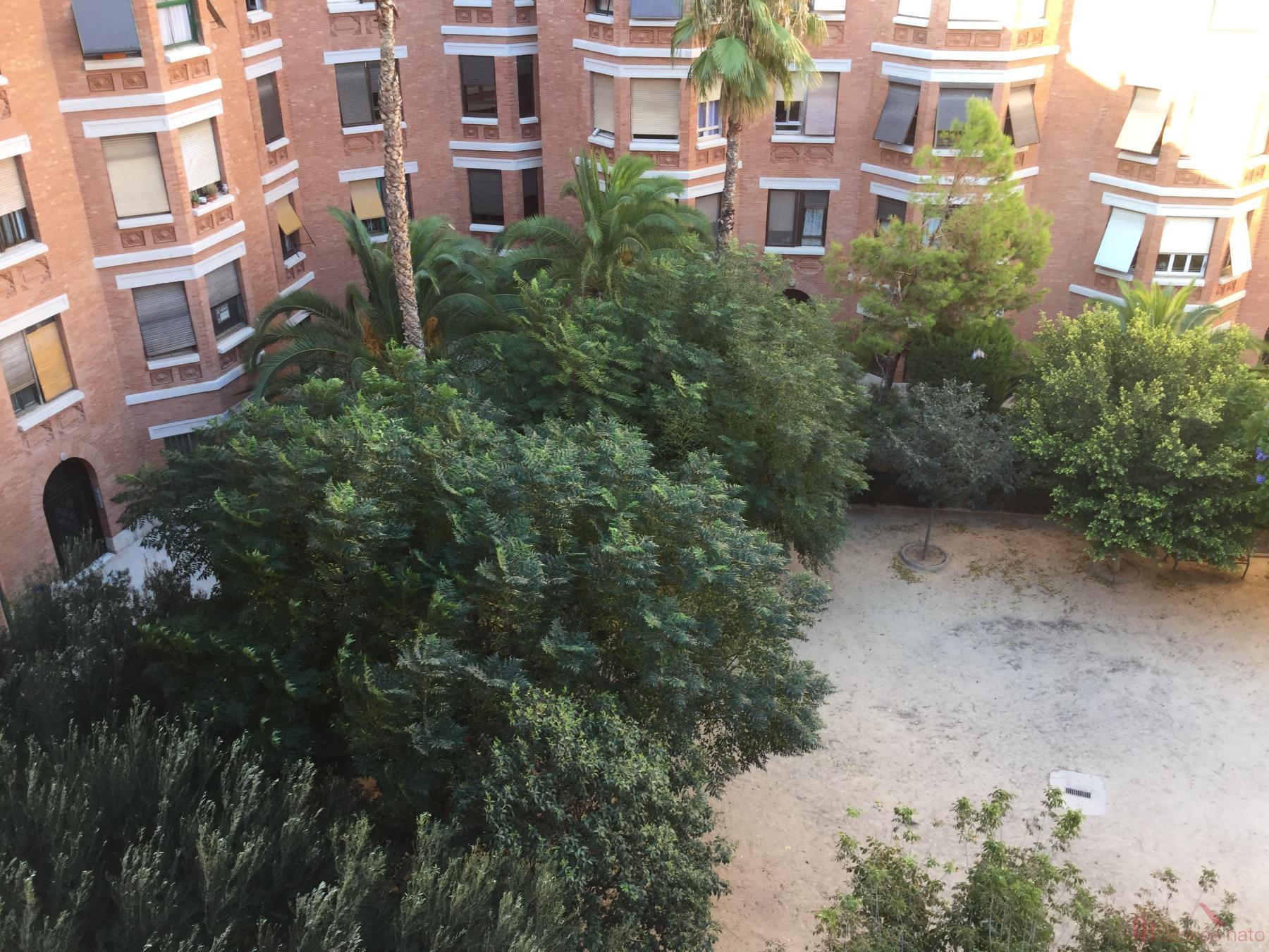 بيع من أرضية في Valencia
