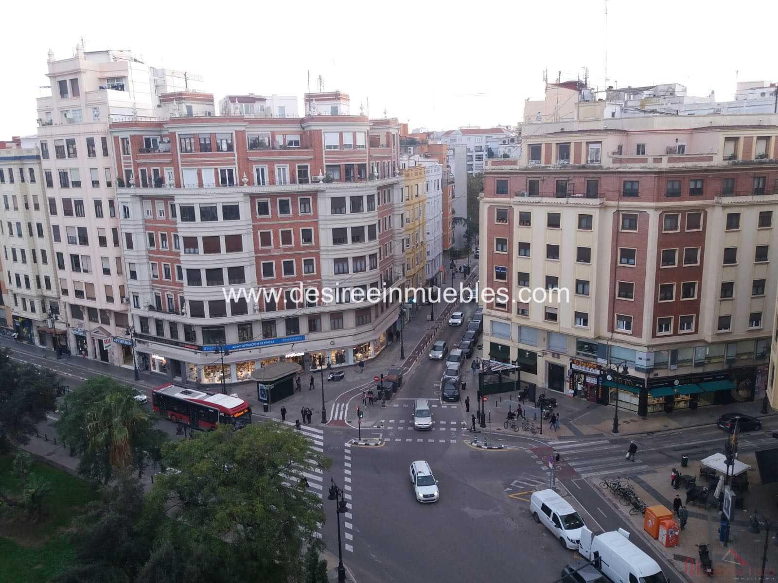 Sprzedaż z mieszkanie w Valencia