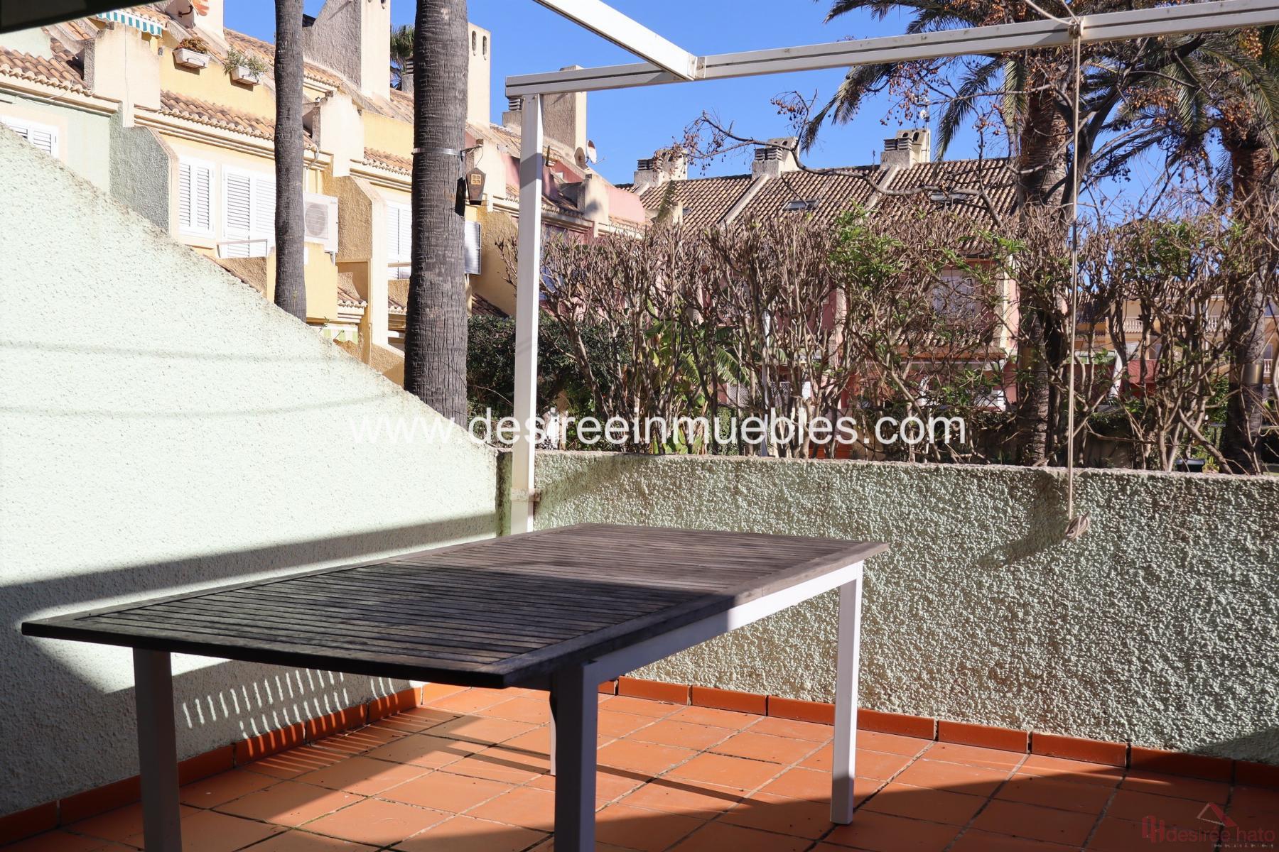 Til salg fra hus i Valencia