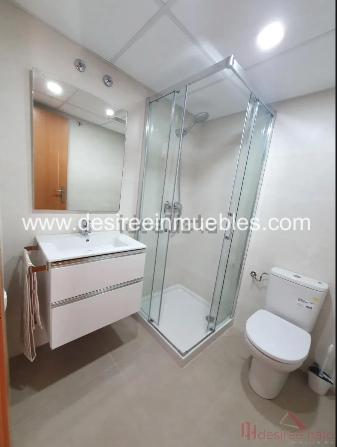 For sale of flat in Valencia