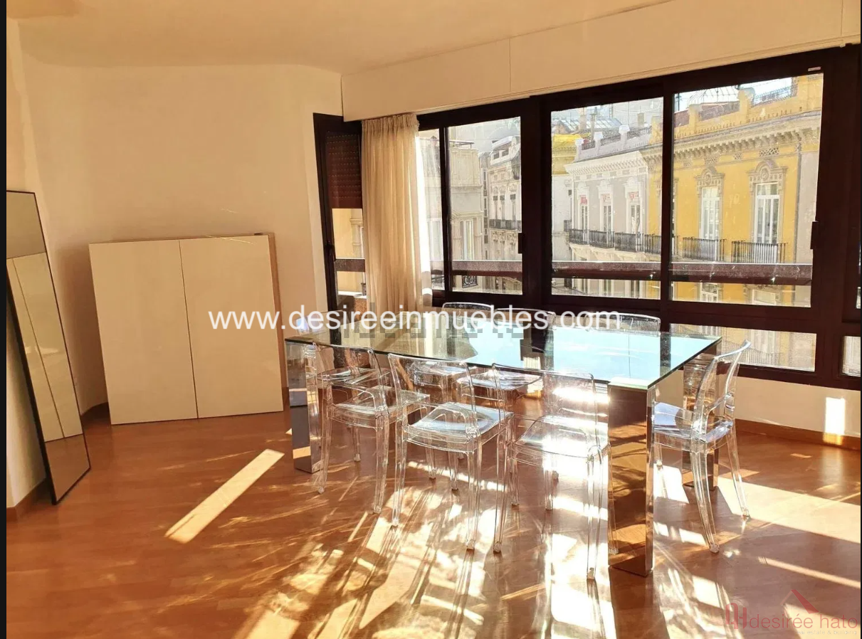 For sale of flat in Valencia