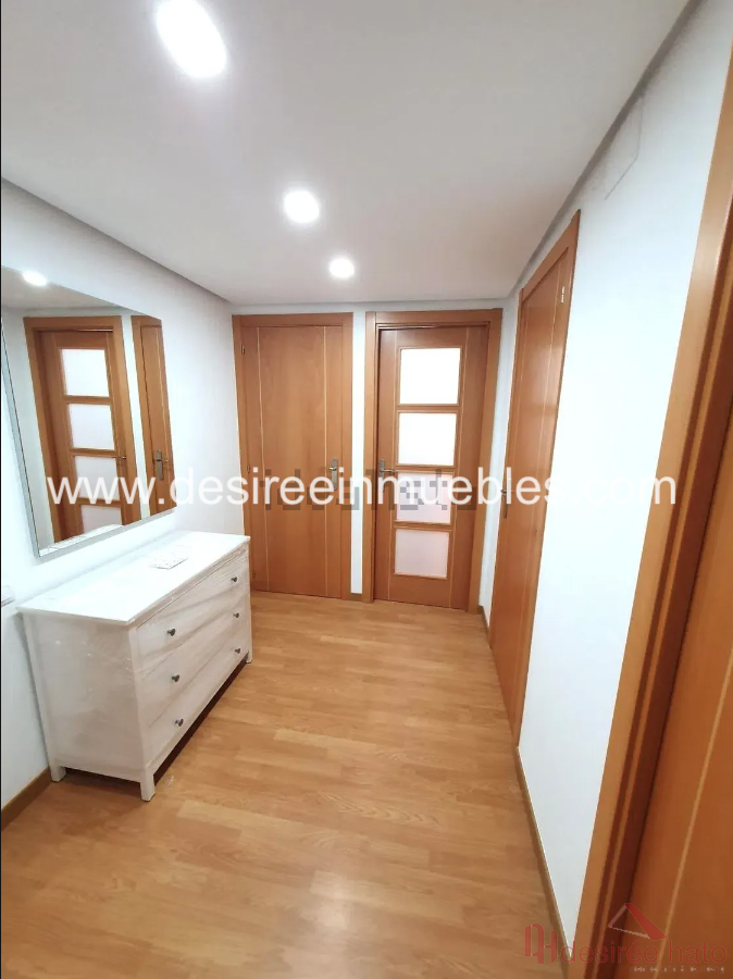 For sale of flat in Valencia
