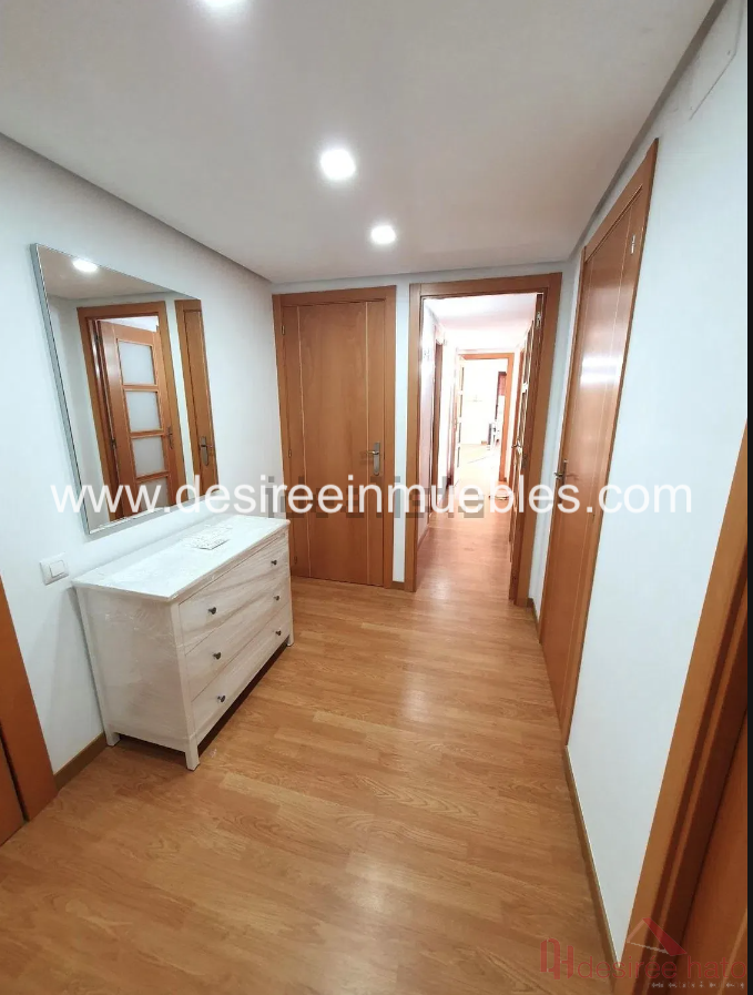 For sale of flat in Valencia