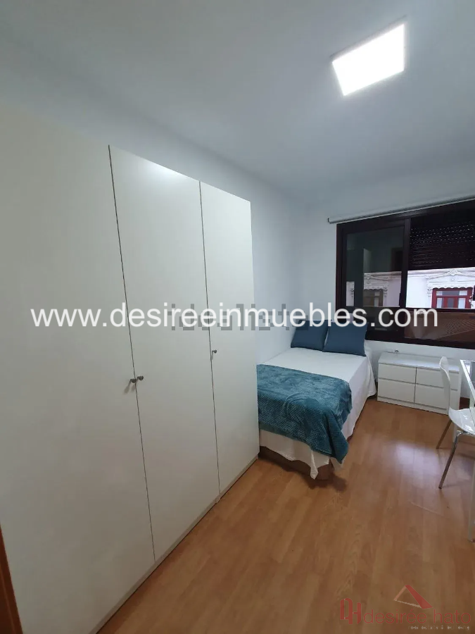 For sale of flat in Valencia