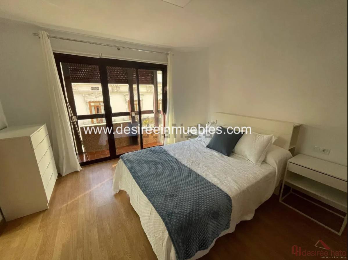 For sale of flat in Valencia