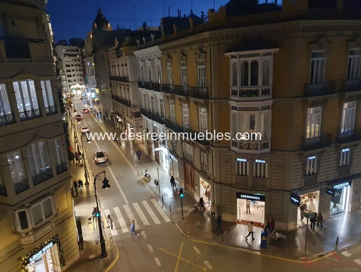 For sale of flat in Valencia