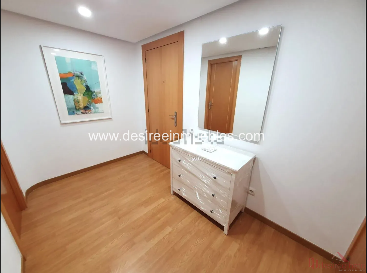 For sale of flat in Valencia