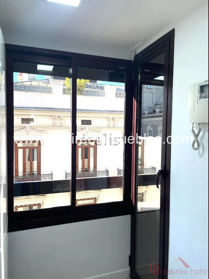 For sale of flat in Valencia