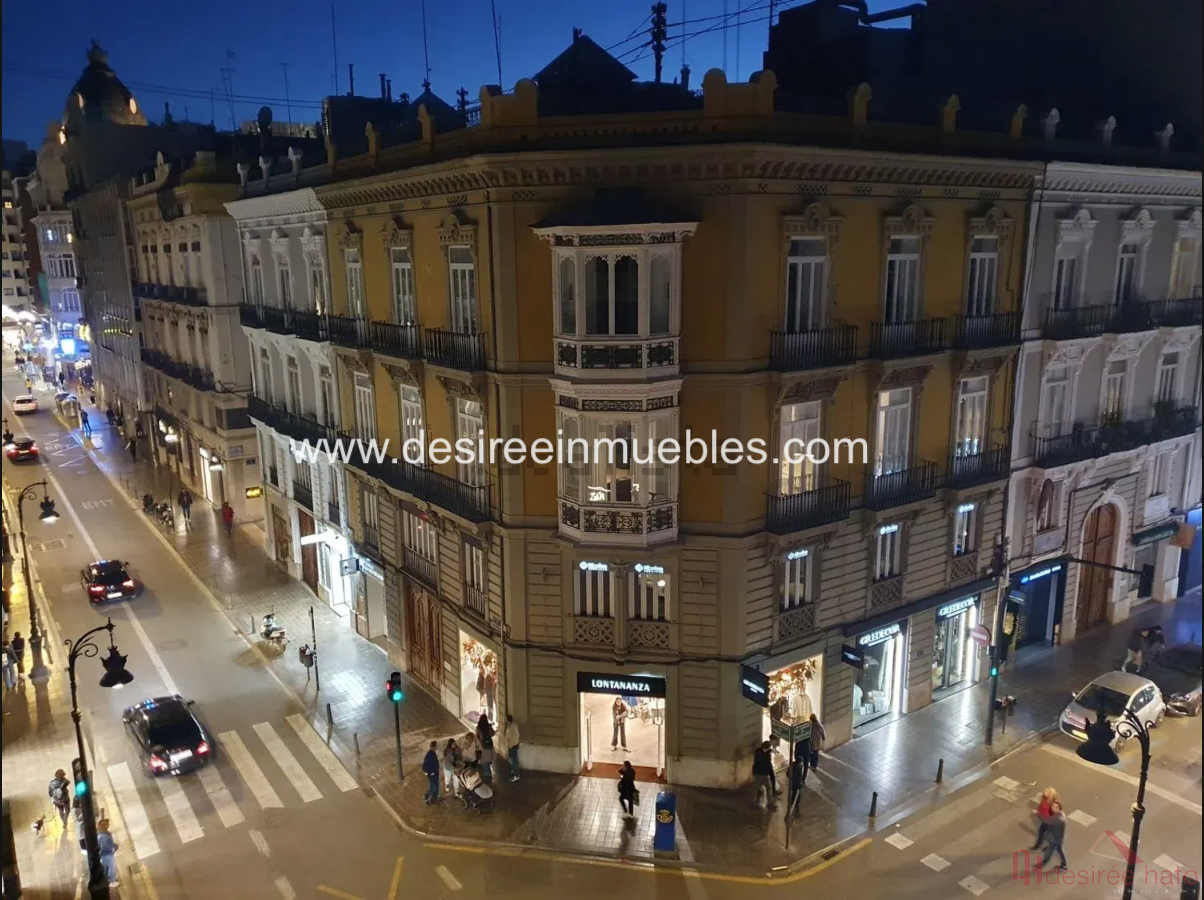 For sale of flat in Valencia