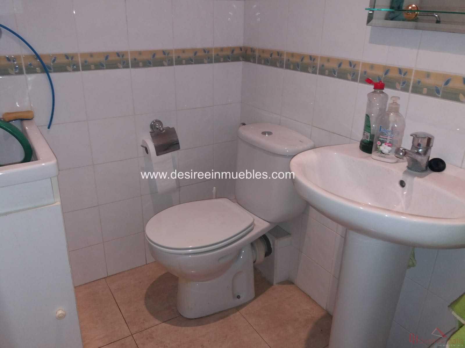 For rent of commercial in Valencia