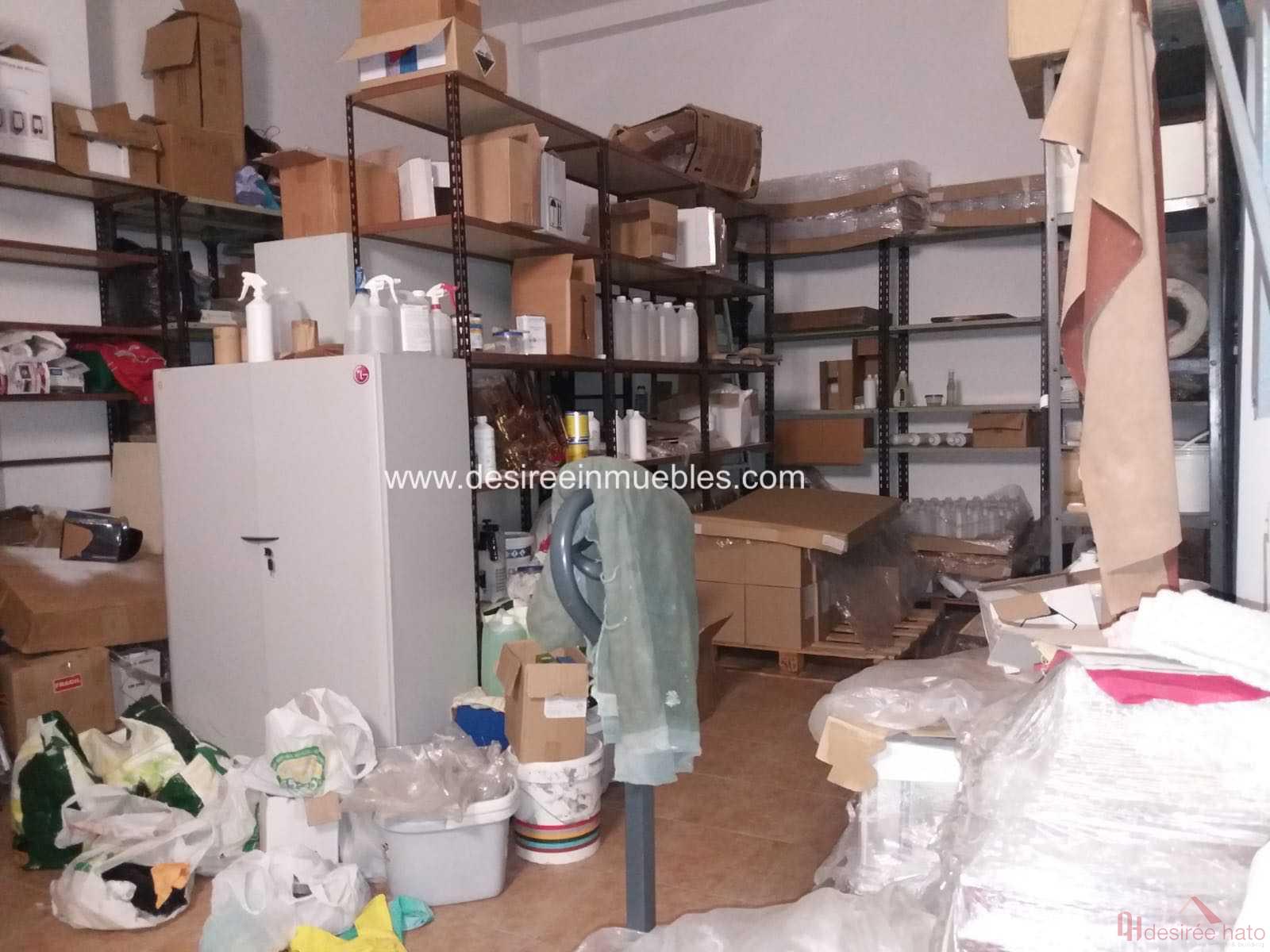 For rent of commercial in Valencia