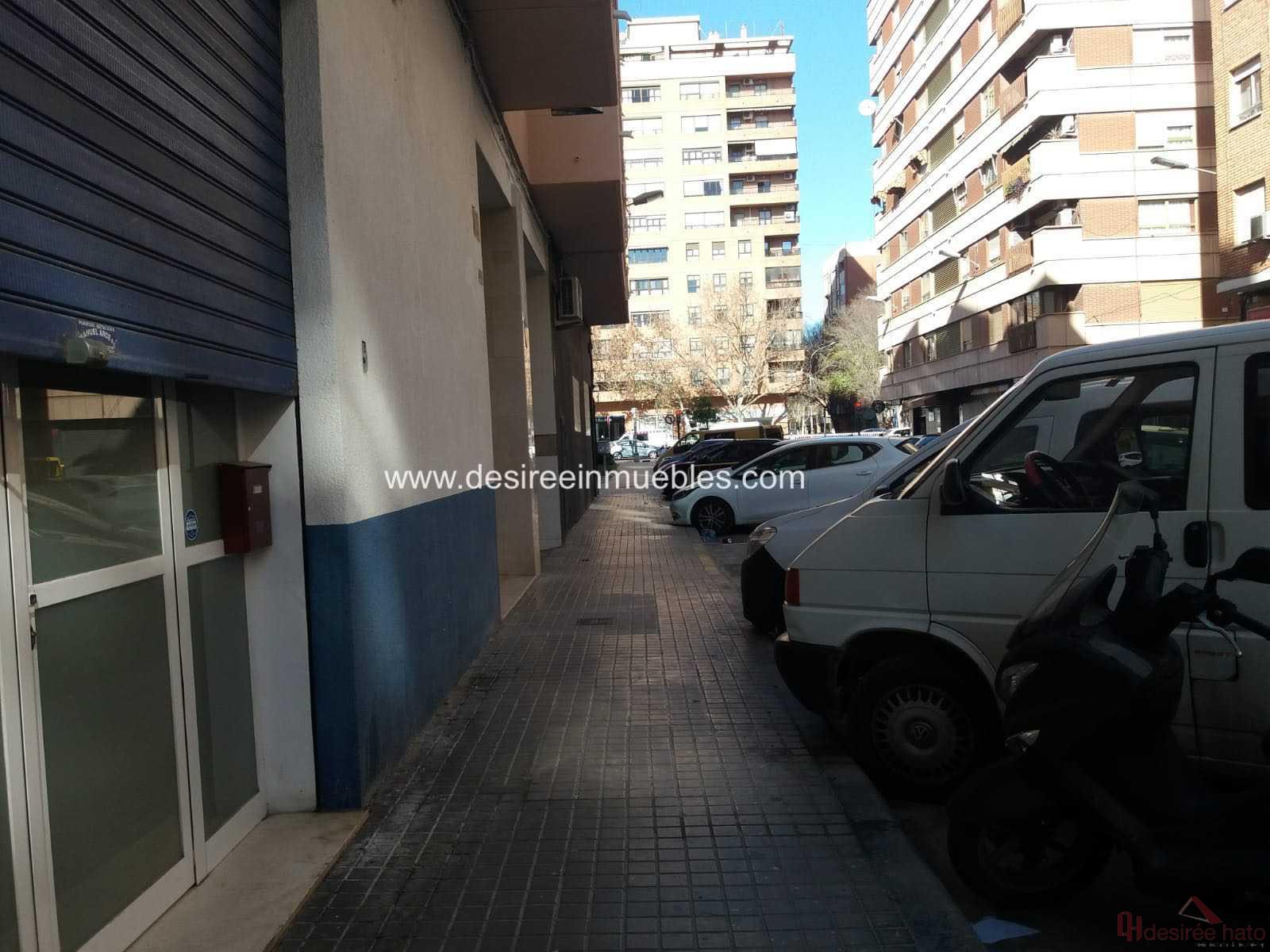 For rent of commercial in Valencia