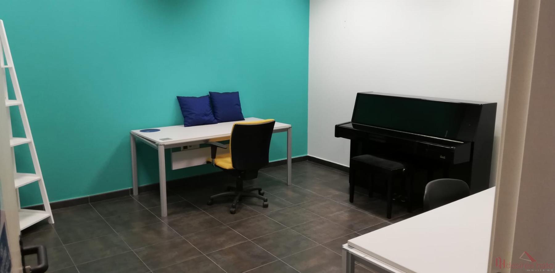 For sale of commercial in Alboraya
