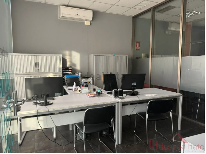 For sale of commercial in Alboraya