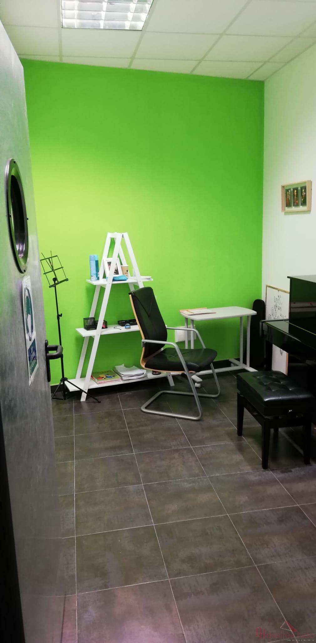 For sale of commercial in Alboraya