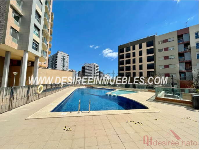 For sale of flat in Valencia