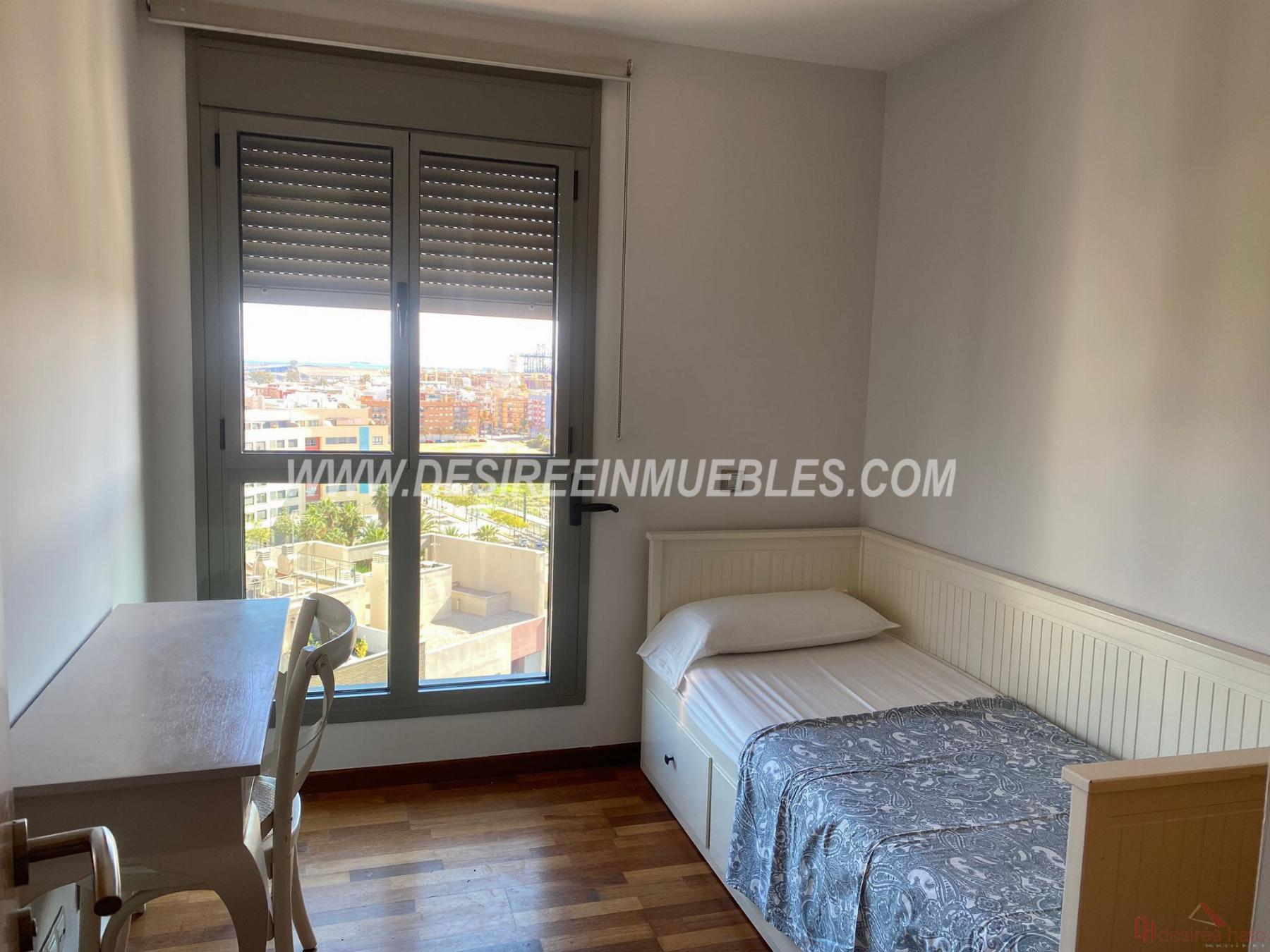 For sale of flat in Valencia