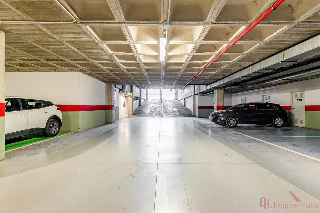Venda de local comercial a Manises
