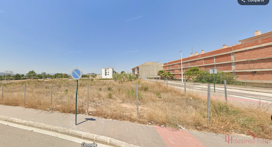 For sale of land in La Pobla de Vallbona