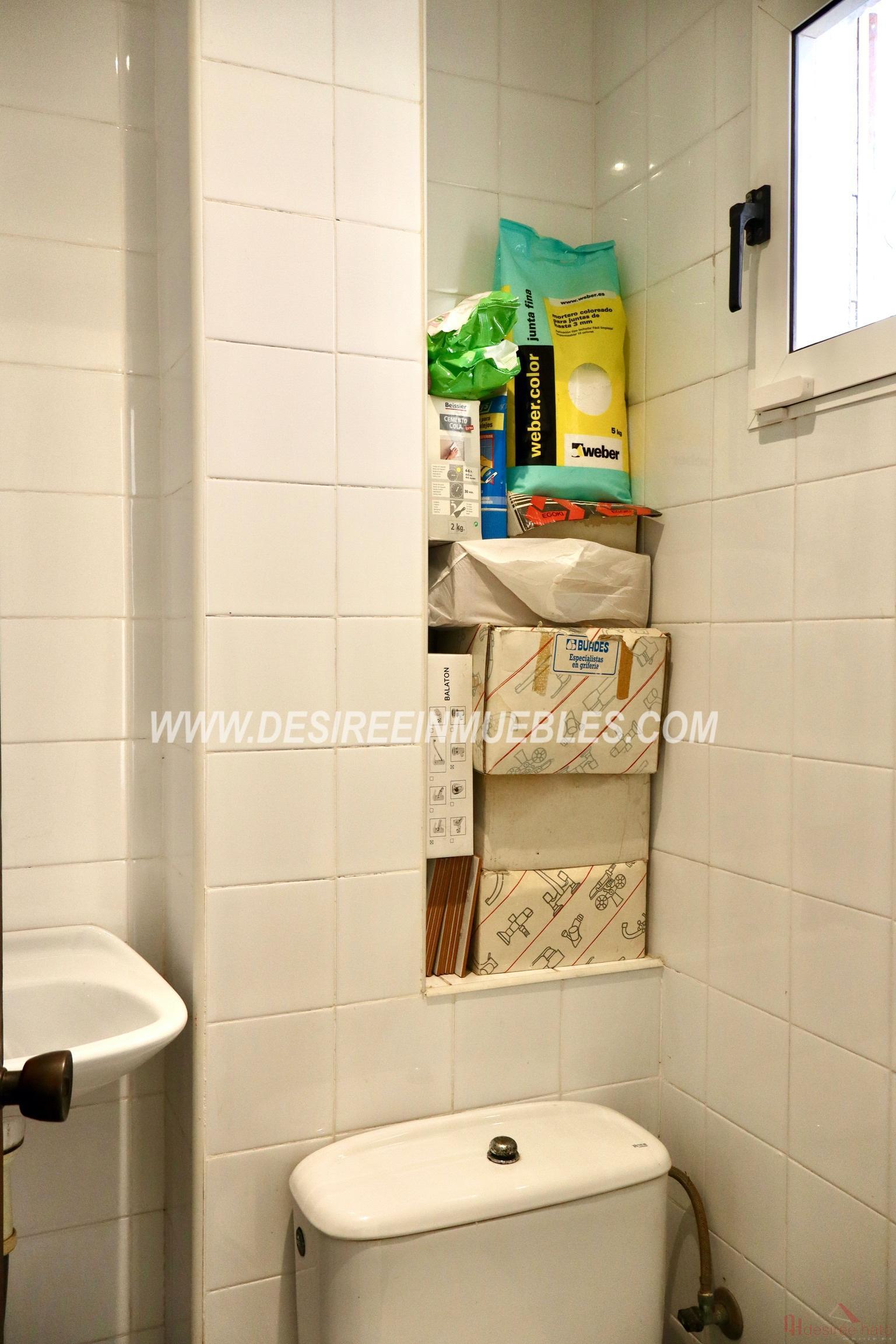 For sale of flat in Valencia
