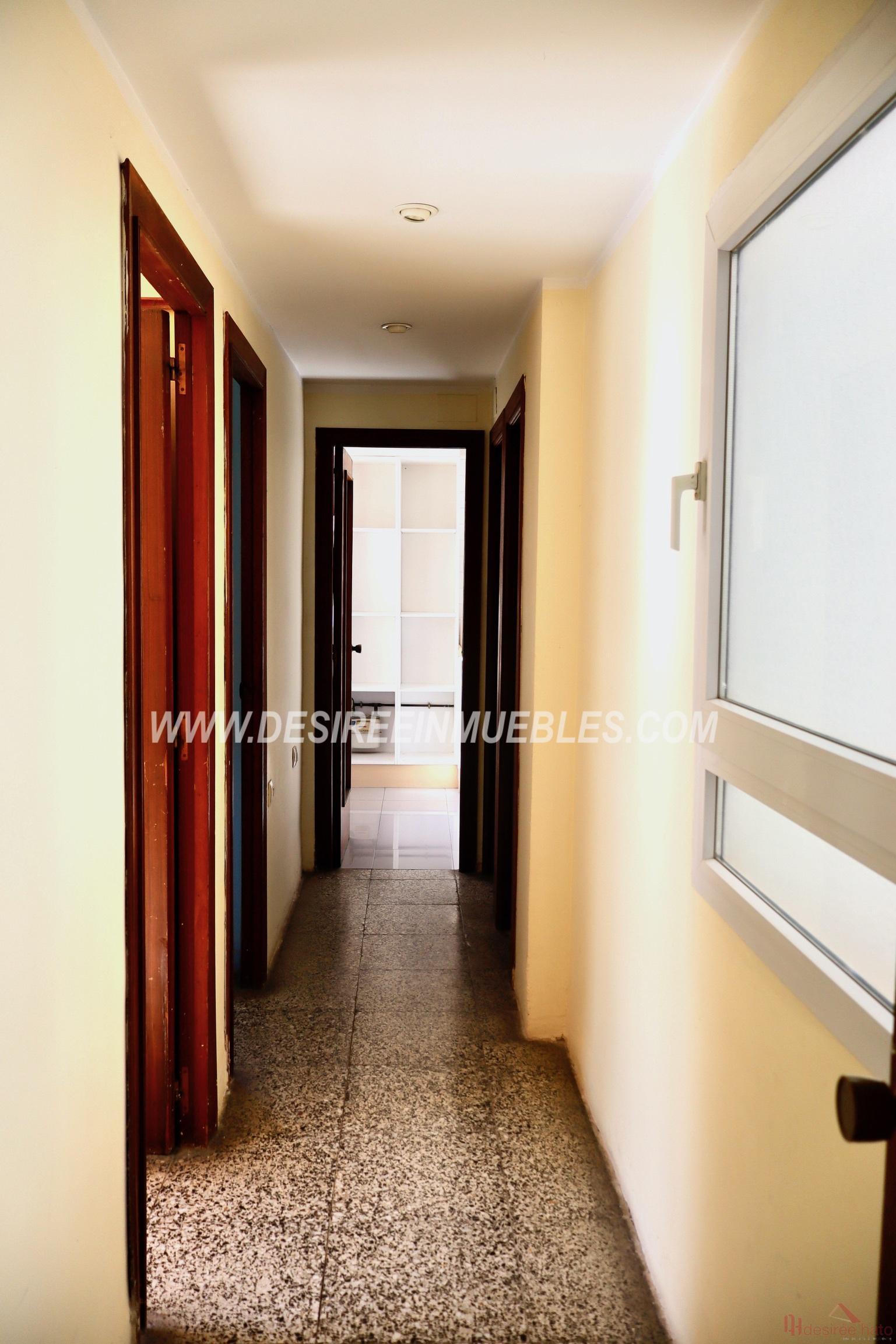 For sale of flat in Valencia