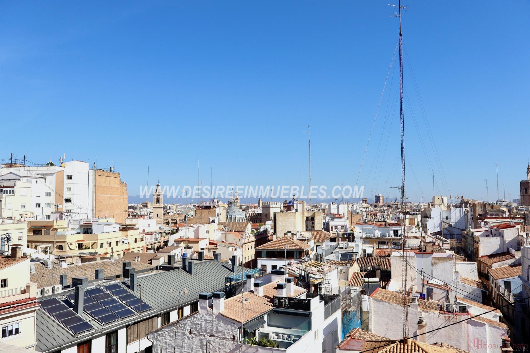 For sale of flat in Valencia